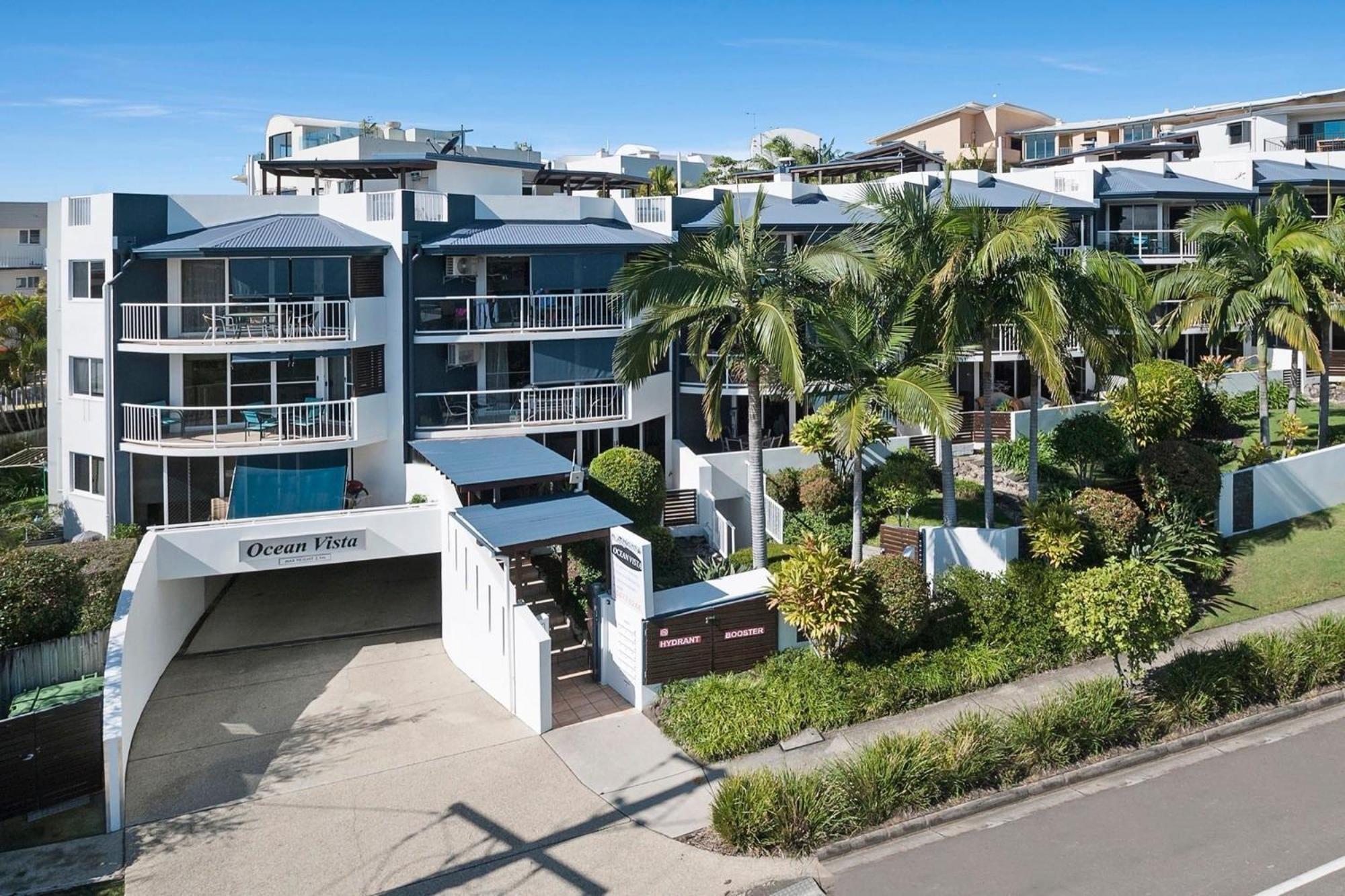 Ocean Vista On Alex Aparthotel Alexandra Headland Exterior photo